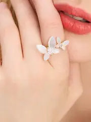 Social Butterfly Ring