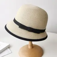 在飛比找ETMall東森購物網優惠-撞色赫本風草帽女日系百搭顯臉小盆帽夏季海邊可折疊遮陽漁夫帽子