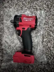 Milwaukee M18 18V Li-Ion Cordless Drill Driver Combo Kit (2691-22)