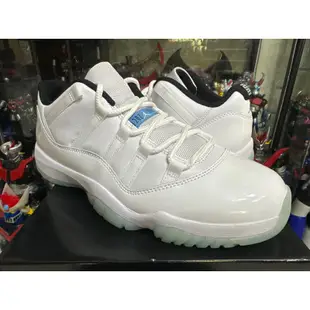 Nike air Jordan XI low 11代 全白 低筒 us10號 kobe 全新