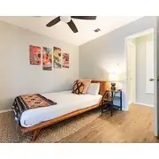 Viva La Austin! Newly Renovated Austin Getaway!
