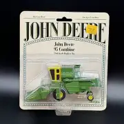 ERTL John Deere 95 Combine with Corn Head Die-Cast Metal Green 1/64 NIP