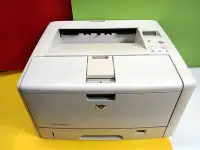 在飛比找Yahoo!奇摩拍賣優惠-(保固半年）HP LaserJet 5200　雷射印表機（A