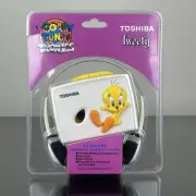 Toshiba Tweety personal cassette player NOS sealed LT300TWE Looney Tunes Vintage