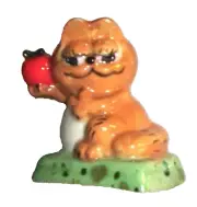 ++=Cat F*28 94TPG Ceramic Garfield Teacher Pet Pie Vent