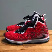 在飛比找蝦皮購物優惠-【小瑜正品】US11 極新 NIKE LEBRON XVII