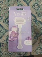Gillette Venus ComfortGlide Freesia Women's 3 Blade Razor 1 handle + 2 refills