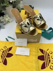 Women’s Gucci X Adidas slide sandals size 39 made in Italy