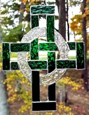 CELTIC CROSS Green, Crystal Silver Authentic Tradtional STAINED GLASS SUNCATCHER