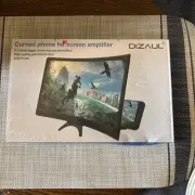 CURVED SMART PHONE HD SCREEN L6 AMPLIFIER ENLARGER 12 INCHES *NIB*