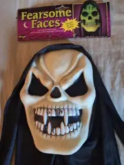 VTG Tagged 90s Fun World Fearsome Faces Scream Mask "Vamp Skull" Glows in Dark
