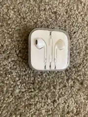 Original OEM Apple Wired iPhone iPad iPod Ear Buds with Case White 3.5mm New