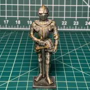 2004 Authentic Veronese Medieval Knight Male Pewter Figurine Statue NYC VENDOR
