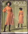 Vogue Pattern 1633 - Size 14 / 16 / 18 / 20 / 22 - Dress - Factory Folded