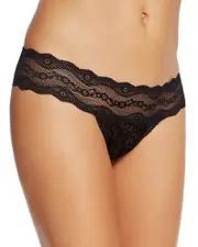 b. tempt'd by Wacoal Lace Kiss Thong