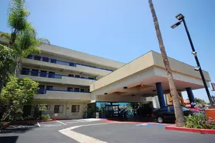 品質套房洛杉磯國際機場英格爾伍德酒店Quality Inn & Suites Los Angeles Airport LAX