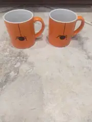 Crate & Barrel Halloween Mugs EEEK A Spider Orange/Black 6 Oz. Set of 2