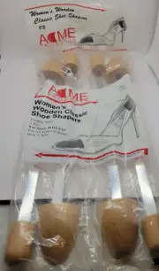 Vintage Ladies Wooden Shoe Tree NIP AMCE Products 2 Pr Classic Shoe Shapers