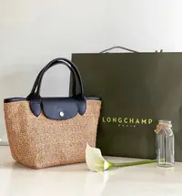 在飛比找Yahoo!奇摩拍賣優惠-熱銷新款 新品上市~法國正品Longchamp 春夏限量 草