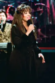 Musical Guest Donna Summer Performs On Leno 1995 Old Television Photo 4