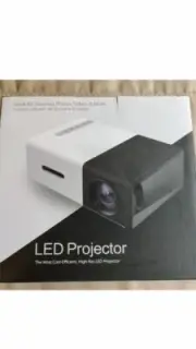 Mini Video Projector - Portable Full Color LED LCD Video Projector I1