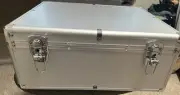Hard Side Aluminum CD/ DVD Case Holds 600 Discs W/ Hanger Sleeves and 2 Keys