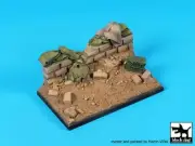 Black Dog 1/35 Battle of Hue Wall Section w/Sandbags Vietnam 1968 (8x5cm) D35121