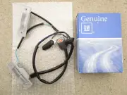 13-14 CHEVY ORLANDO TRUNK OPENER LIFTGATE RELEASE SWITCH LICENSE PLATE LAMP NEW