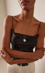 [Yvonne Leon] Heart Clock 9K Yellow Gold Mother-of-Pearl Necklace