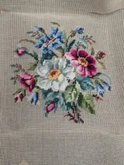 NOS VTG Hiawatha Lady Handicraft Floral Needlepoint Yarns 26x26 11x11 Design NWT