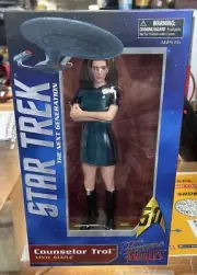 Diamond Select Femme Fatales Exclusive Star Trek TNG Counselor Troi 9" Statue