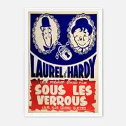 Galrie Laurel and Hardy Vintage Movie Poster Art Print - 'Sous Les Verrous' Cinema Decor, White Frame, 70 x 100cm (28 x 40inch)