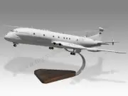 Hawker Siddeley Nimrod MR2 RAF Duke of Edinburgh Wood Airplane Model Large 1/100