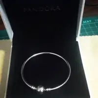 在飛比找蝦皮購物優惠-降價 現貨 Pandora 潘朵拉手環 基本硬環  黃金尺寸