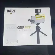 Rode Vlogger Kit for iOS Devices - Includes Accessories New Sealed