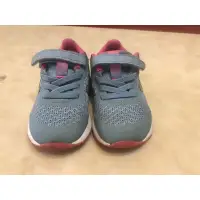 在飛比找蝦皮購物優惠-New Balance 小童鞋二手