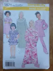 Girls Nightgown Robe And Pajamas Sewing Pattern 3-6 Simplicity 1571 Childrens