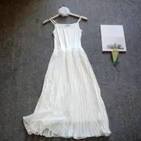 在飛比找ETMall東森購物網優惠-百褶雪紡高腰顯瘦內搭白色吊帶裙
