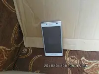 在飛比找Yahoo!奇摩拍賣優惠-故障手機  LG Optimus L7 P705 開機 無畫