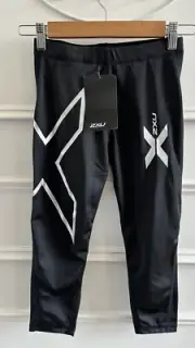 2XU Compression Capri Medium Black Silver BNWT