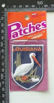 VINTAGE LOUISIANA USA EMBROIDERED SOUVENIR PATCH WOVEN CLOTH SEW-ON BADGE