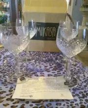 Mikasa Wine Crescendo 4 Piece Set Crystal Glasses New In Original Box