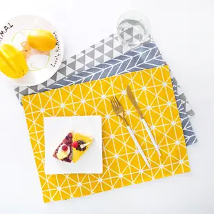 日式餐墊 簡約防燙 北歐風格 棉麻布藝 餐巾桌墊 (4.3折)