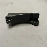 GENUINE JONSERED NOS LOWER RH HANDLE MOUNT 504655707