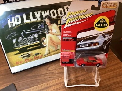 Johnny Lightning Classic Gold Collection 1989 Lotus Esprit Red