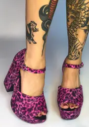 [dELiA*s by Dolls Kill] Force Of Nature Platform Heels