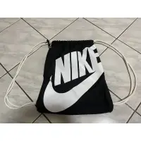 在飛比找蝦皮購物優惠-二手Nike大字束口背包 背帶 束口後背包