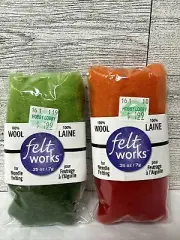 Dimensions FeltWorks 100% Wool Roving Lot Of 2 - 0.25oz Each Orange/Red & Green