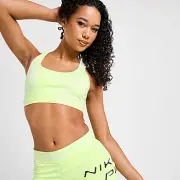Nike Training Swoosh Light Support Sports Bra