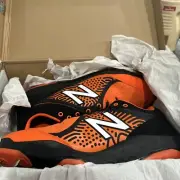 Size 16 - New Balance Fresh Foam 3000v5 Black Orange